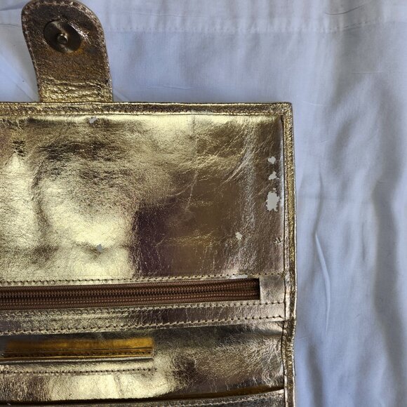 Jane Marie Gold Crushed Metallic Envelope Clutch - Picture 2 of 5